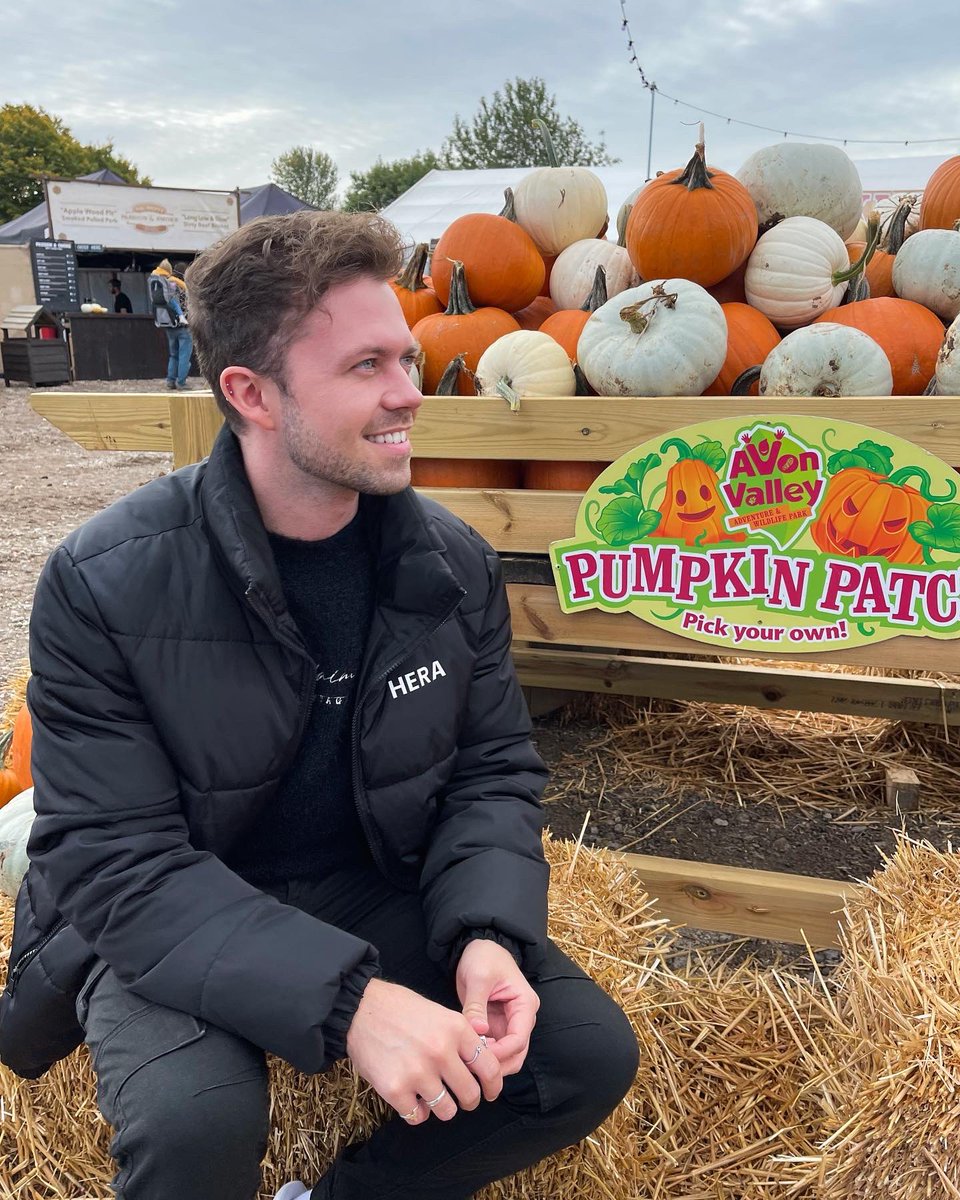 ConnorTMcKay's tweet photo. Oh my gourd, gays!!!!!! https://t.co/oMMl7eQNxz