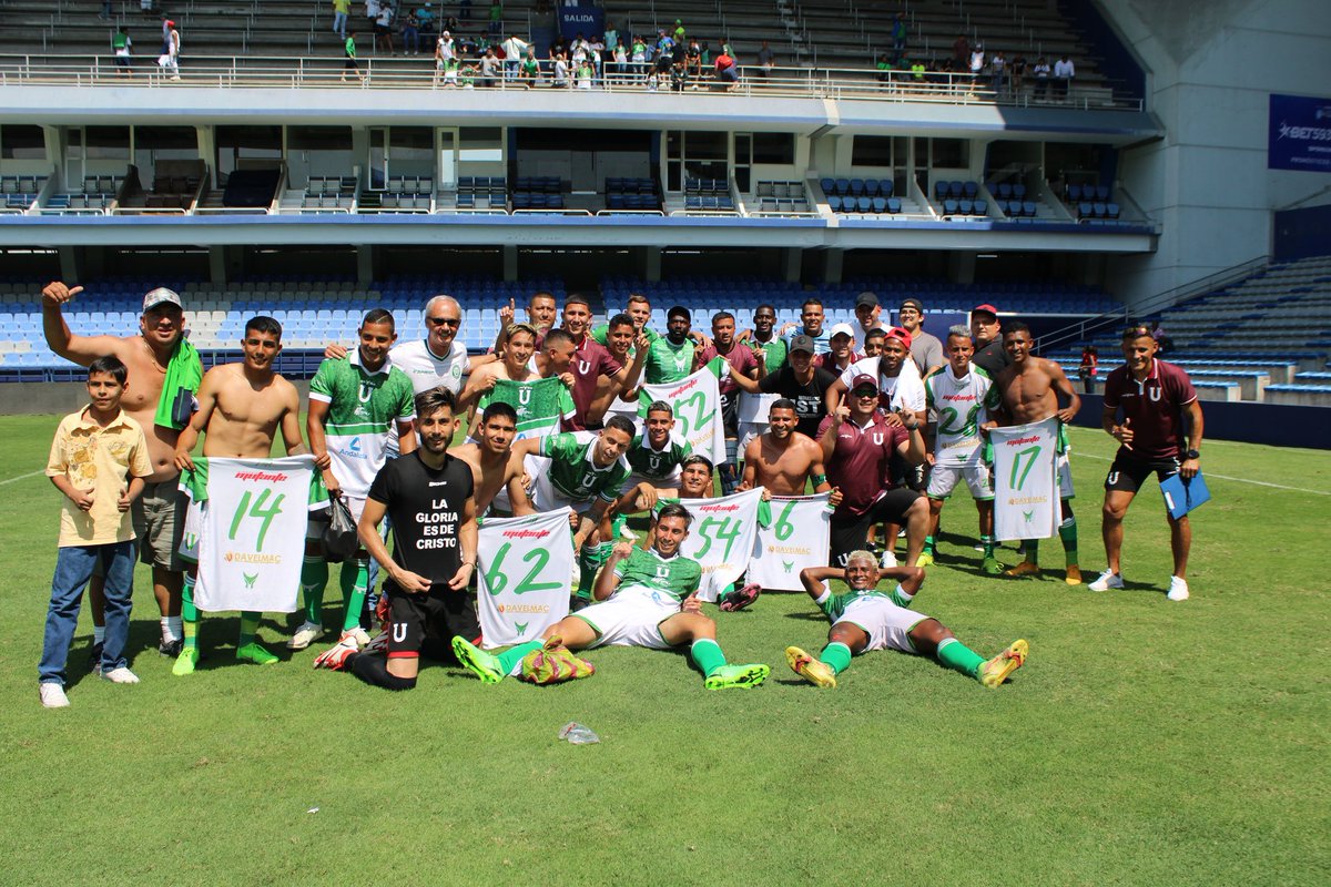 LDUPoficial's tweet photo. G R A C I A S💚🤍
Que sigamos juntos 🟢⚪ https://t.co/8v0wpvweue