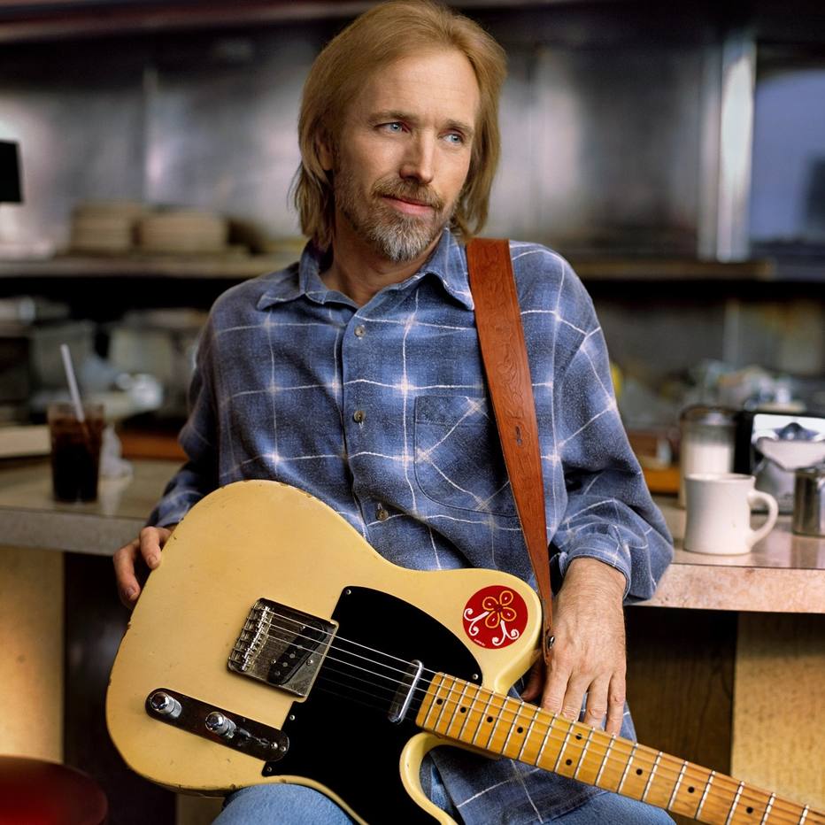rocknrollgarag1's tweet photo. 5 years without the legendary Tom Petty. He sadly left us back in October 2, 2017 at the age of 66. https://t.co/fx8YD6KVEV
