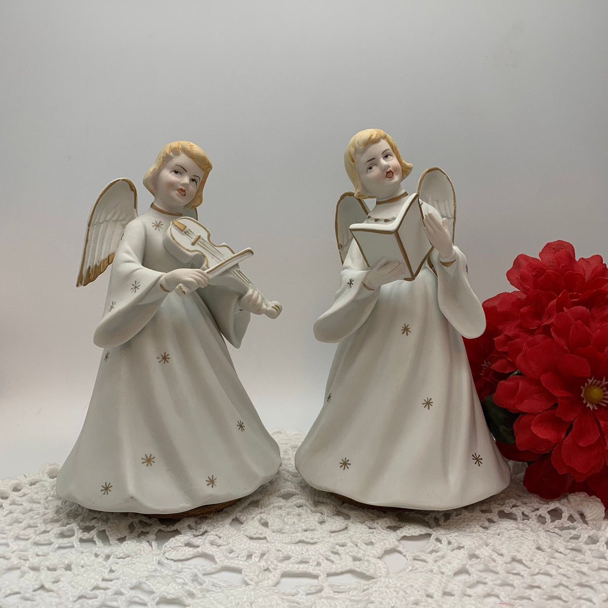LilyDogAntiques's tweet photo. Excited to share this item from my #etsy shop: Vintage Schmid Ceramic Angel Music Boxes, Vintage MCM Christmas Bisque Ceramic Angel Music Boxes #vintageangelmusic #ceramicangel #angelmusicbox #vintageangeldecor #angeldecoration #angelcollectorgift https://t.co/igEPoSqpvb https://t.co/RfLNmwo7yg