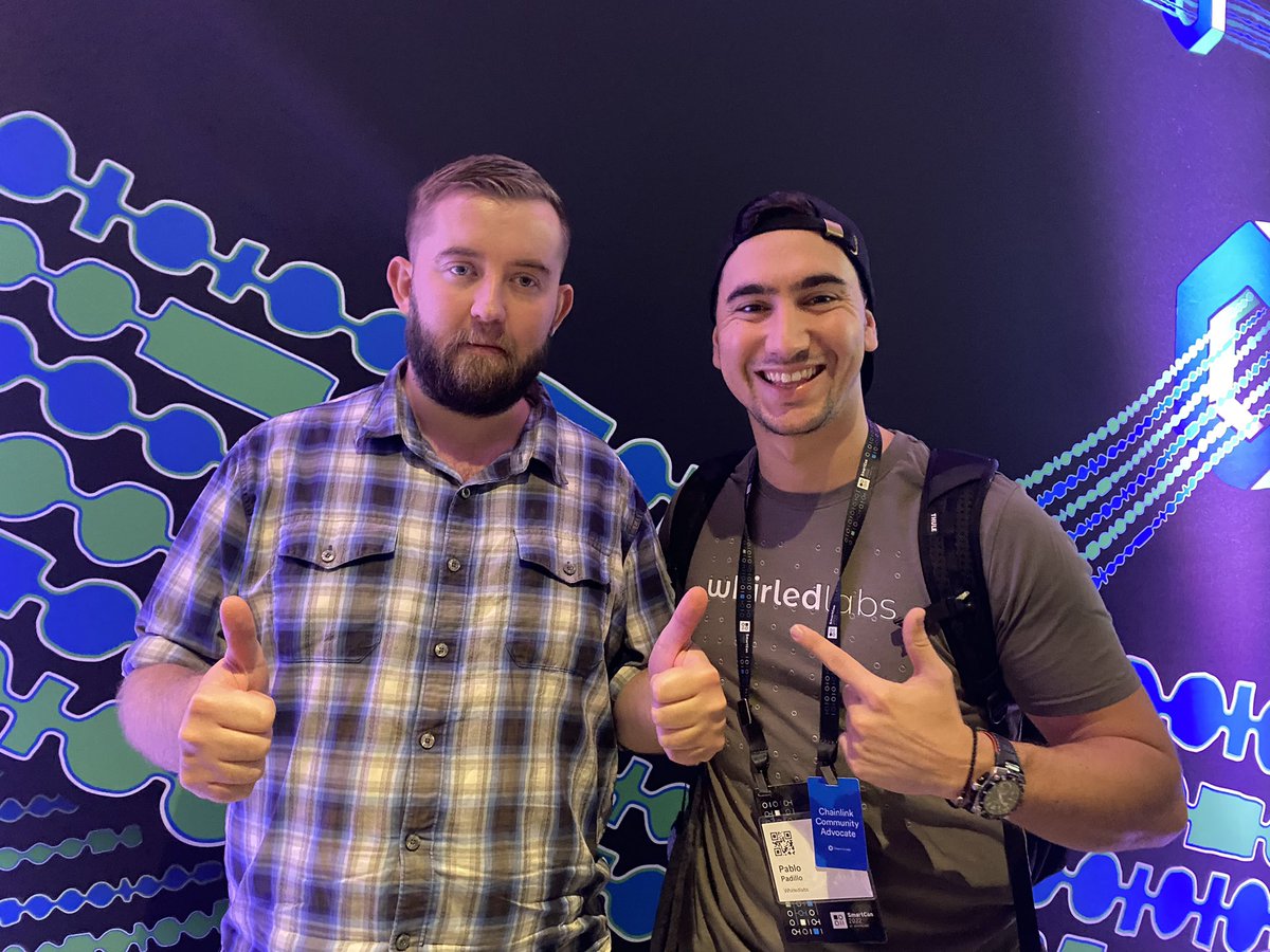 CryptoTotalWar's tweet photo. #SmartCon2022 #NYC 

Big Thanks to @SergeyNazarov for all you do with @chainlink to support web3 community meetups worldwide! https://t.co/OI6lwGq3lF
