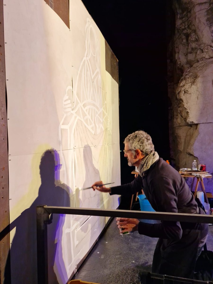 #campaniabynight 

👉❤️Suoni, musica, luci, emozioni nella suggestiva cornice dell'Anfiteatro campano.👏

📷Giovanni Barbato