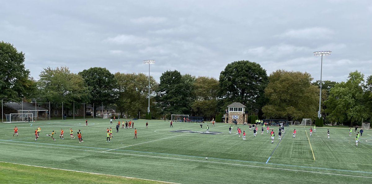 mrscanlonNAIS's tweet photo. Grateful to coach! Had the opportunity to attend one college game featuring 3 former players of mine from two different high schools competing at the next level. All 3 are great soccer players but even better individuals! https://t.co/ZkEkRuuunj
