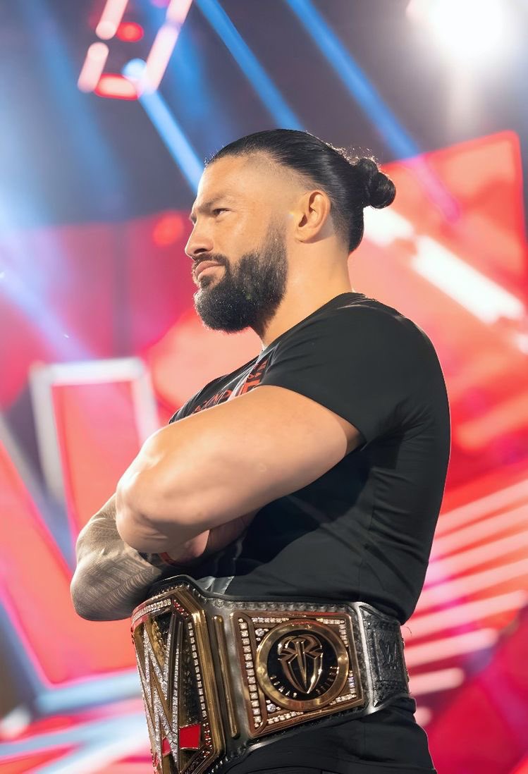 Acknowledge ME 🤪 <a href="/WWERomanReigns/">Roman Reigns</a> 
Hope everyone is doing well this Saturday! 🥰💖 
Xoxo Becca 💜