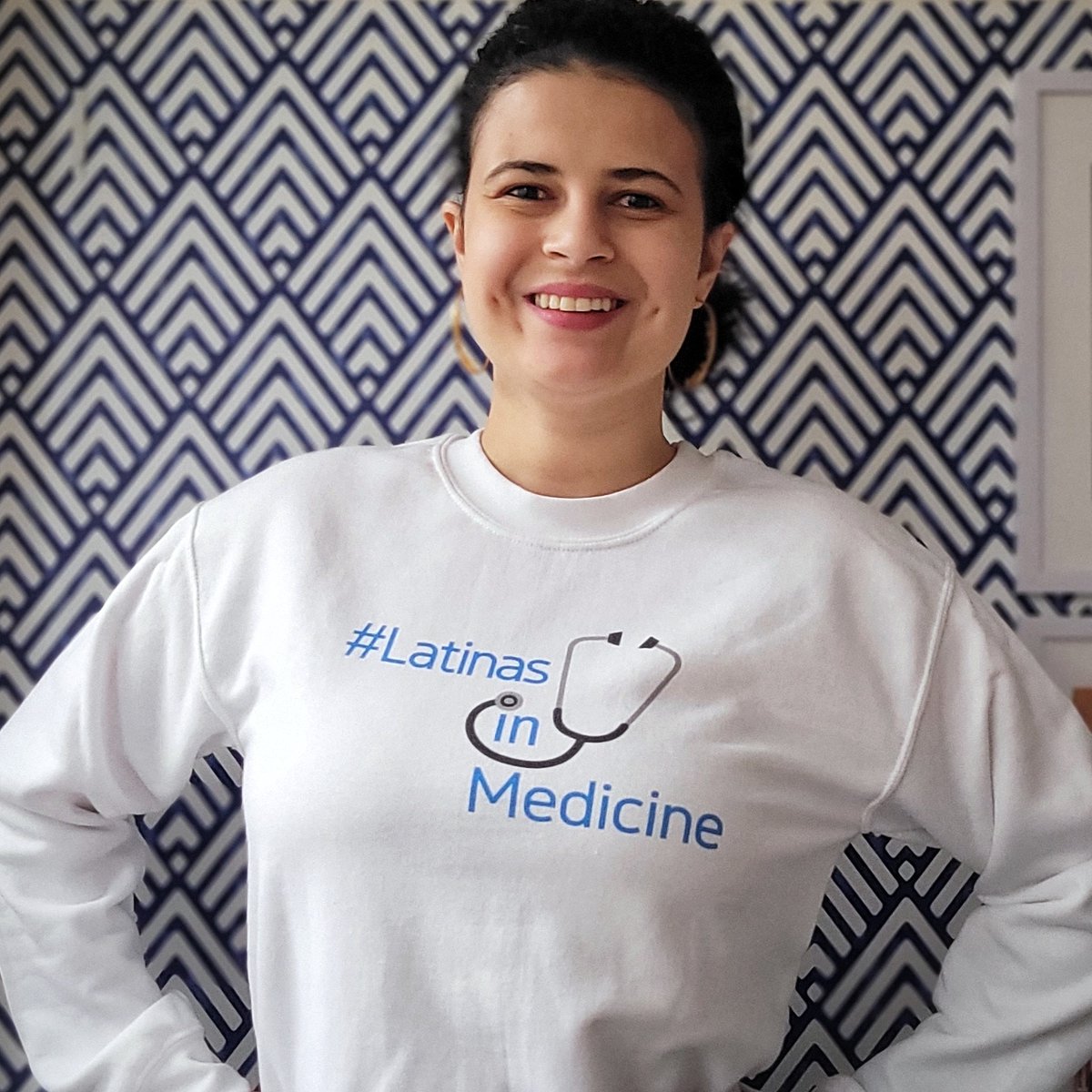 Today is #NationalLatinxPhysicianDay!👩🏽‍⚕️ In 2018 I was 1 of 58 Latinx entering MD-PhD students (of 664 total US matriculants).* I am proud to be a #LatinasInMedicine + to help others pursue their dreams as future physician-scientists! #NLPD #DoubleDocs nationallatinxphysicianday.com