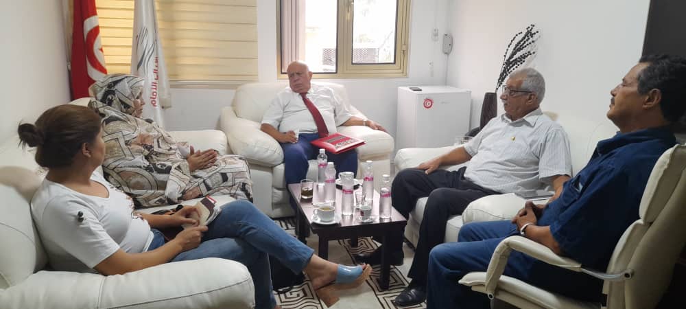 تونس : الأمين العام لحركة تونس إلى الأمام, يؤكد دعمه للشعب الصحراوي وقضيته العادلة.
2u.pw/tLbgO