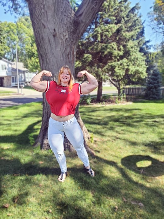 StrongestEver's tweet photo. Supporting #huskers today.
Yea they gonna lose π₯Ί
#beccaswanson #strongestever #CONSISTENTpersistance #swole #motherswholift #gymshark #motherhood #thick https://t.co/C1j8Ncmkts