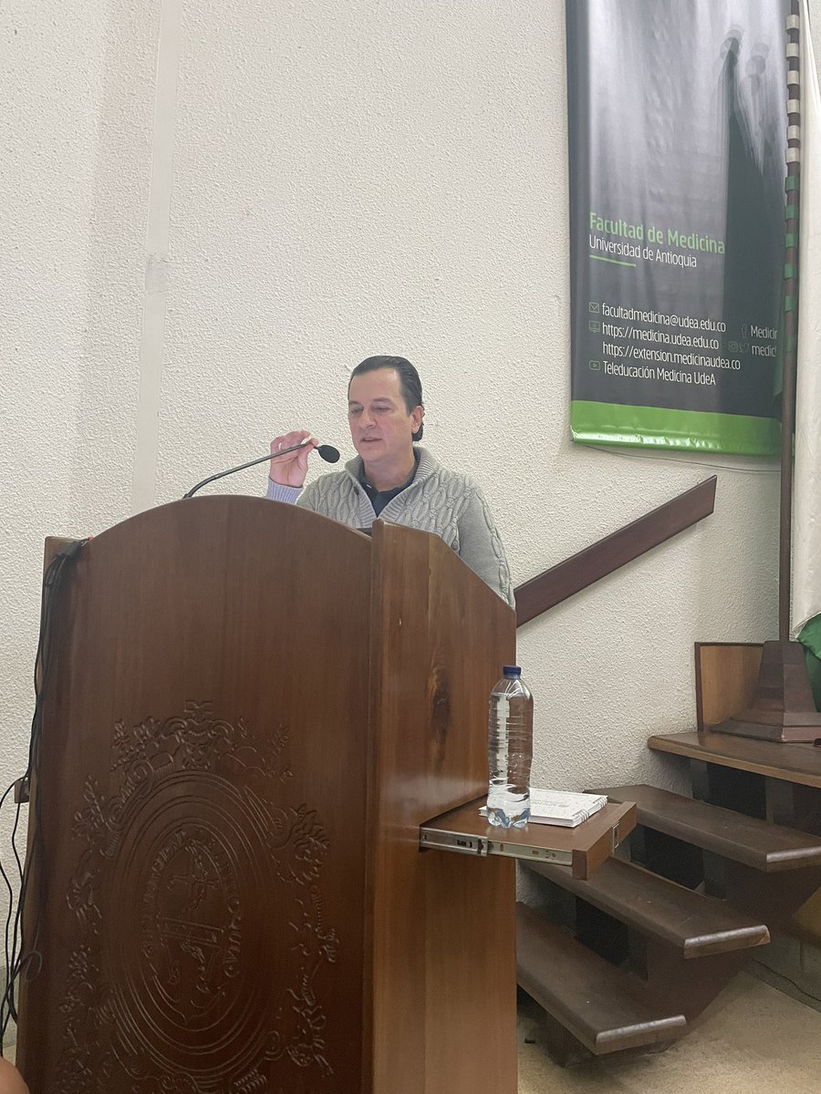 macris_navas's tweet photo. Gracias a nuestros excelentes conferencistas 👏👏 Dra Ríos Dra Berbesi Dr Teufel Dr @ezerid Dr Walsh Dr de la Hoz Dr Hernández Dr Orrego Dr Hoyos @nalvis99 @VictorDeLaEspr1 https://t.co/zyoVJDiZDy