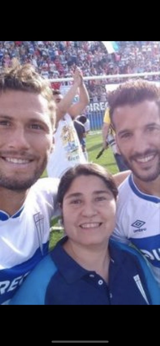 rvelasquezb's tweet photo. @RobertCarrascoG @T13 Que se note menos ! https://t.co/mkQdnwnJSD