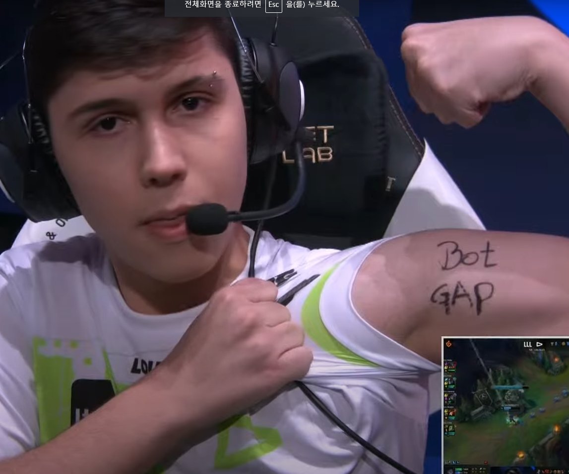 PatrickLOL97's tweet photo. @loud_brance KKKKKKKKKKKKKKKKKKKKKKKKKKK GOD https://t.co/vA0lHLXX7T