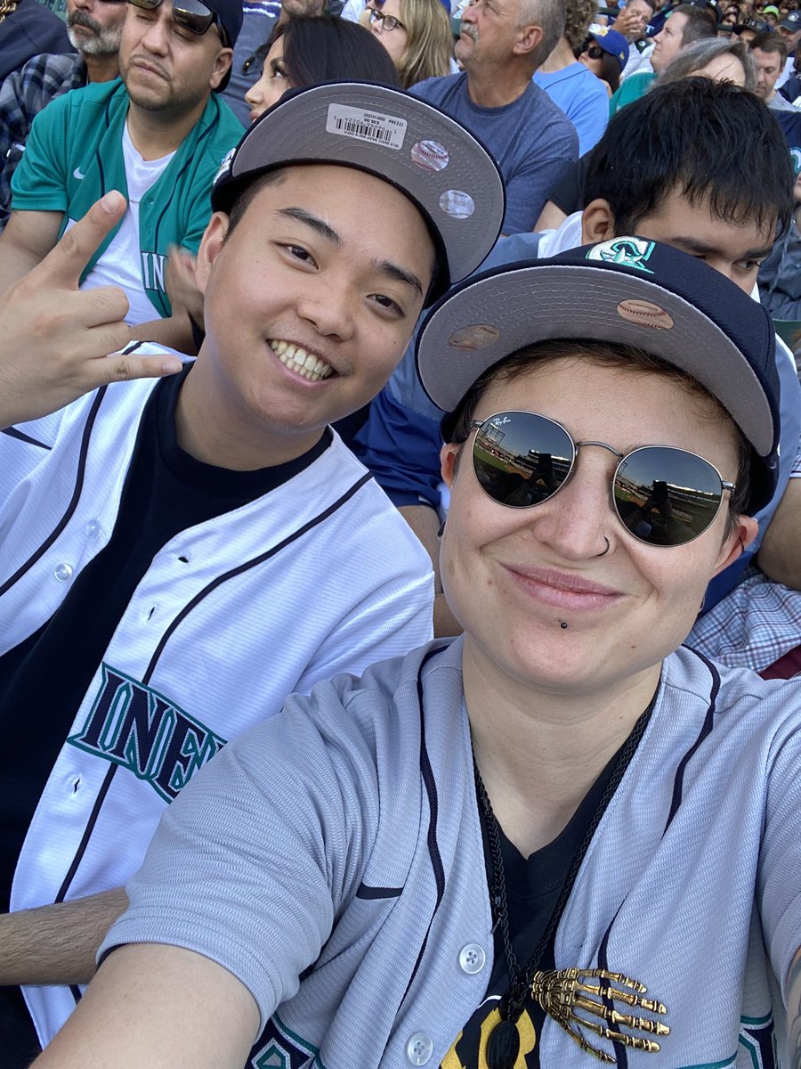 JDF131's tweet image. Me and D-money at the Mariners game! Section 117 row 19 seat 7-and 8. #Mariners #WHEREiROOT  #SeaUsRise  #Believe #postSEAson2022 #letsgoooo