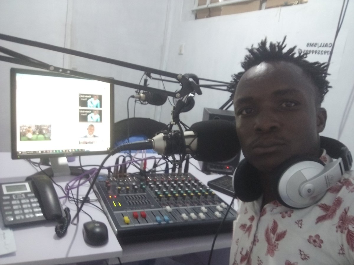 MIGORICOUNTY044's tweet photo. MIGORI COUNTY FAMOUS COMEDIAN (Jamdoz Mwenyewe)EMPLOYED AT TUNZA RADIO 93.2 FM https://t.co/UhruLUVRCa