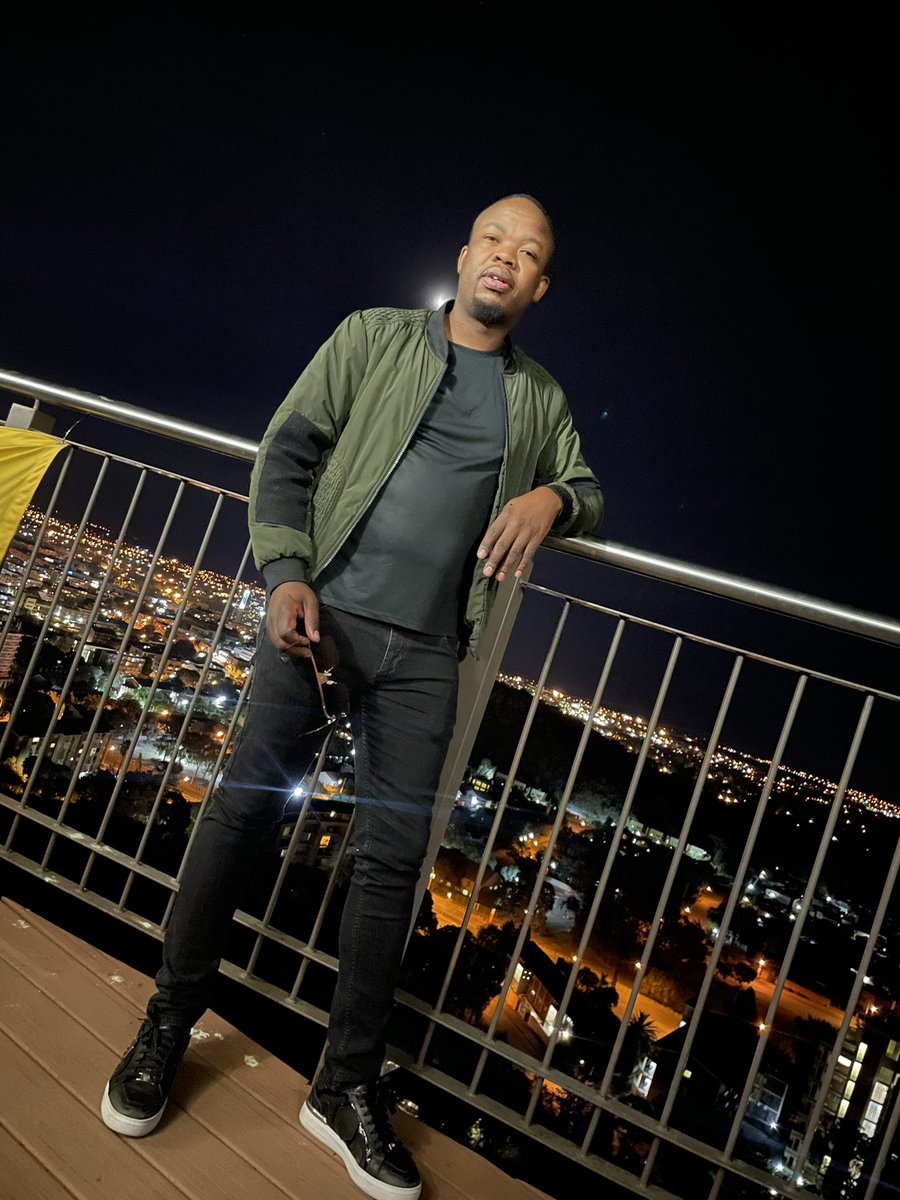 LifeMokone's tweet image. Bloem nights
#PicnicInTheNorth #Macufe22