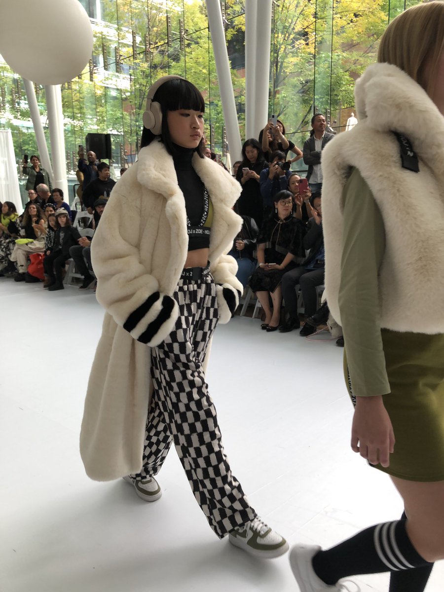 JeeYunTV's tweet photo. Congratulations to my son’s friend Zoe on her capsule collection with @houseofjuniors. It was great to be a part of your show at @lovetkfw Montreal. #tkfw #tkfwmontreal #montreal #HOJxZoe #fashion #fashionshow #capsule #tweenfashion #teenfashion #hoj #FashionModel #Fashionista https://t.co/RoJI2l8CJD