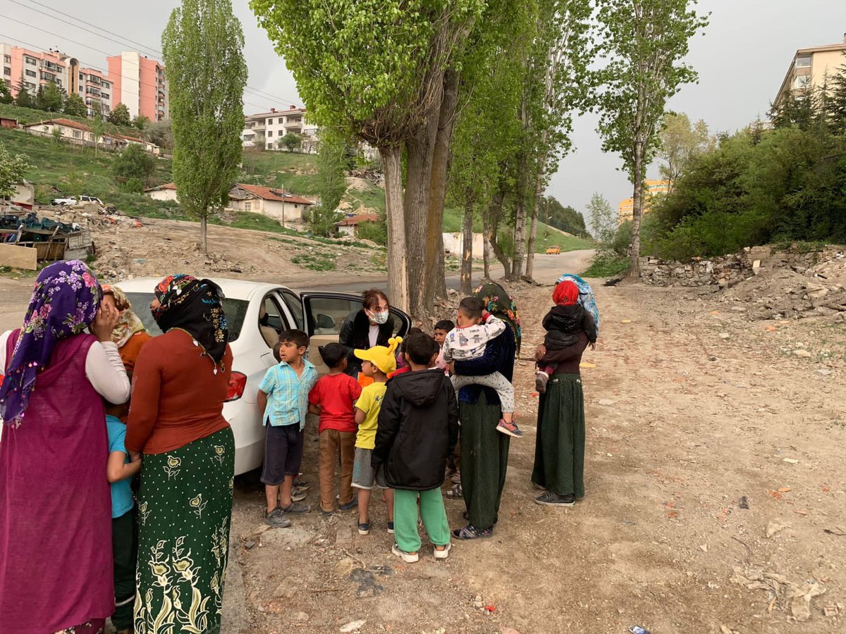 Nevruzelmadag's tweet photo. 1 Ekim Dünya Dünya Çocuk Günü’nde tüm çocuklarımız hep gülsün diyoruz.
Çocuklar bizim yarınlarımız, yarınlar umudumuz dur.
#1EkimDünyaÇocukGünü ,kutlu olsun çocuklarımıza.
@aysekesir @hakanhanozcan @hatice_cakmak_ @mustafahasgul https://t.co/egunQGVboT