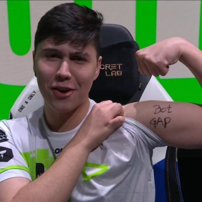 DjokoLoL's tweet photo. MUDEI AGORA É #BranceDay
ACABOU A ERA DO MEDO #NovaFotoDoPerfil https://t.co/HaRahqWnqK