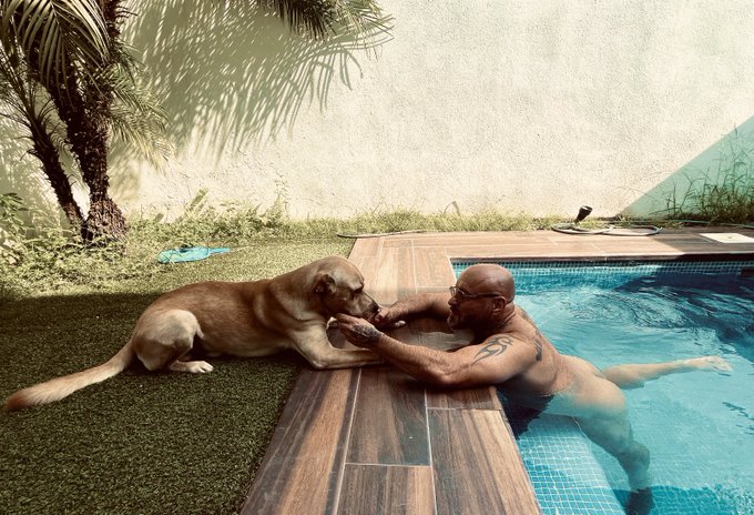 He don&rsquo;t like water 😎 https://t.co/xo8GPFDxo2<a href="/tag/mallorca"class="tags"><span>#mallorca</span></a><a href="/tag/modelswanted"class="tags"><span>#modelswanted</span></a><a href="/tag/dirkmoorpelicula"class="tags"><span>#dirkmoorpelicula</span></a>