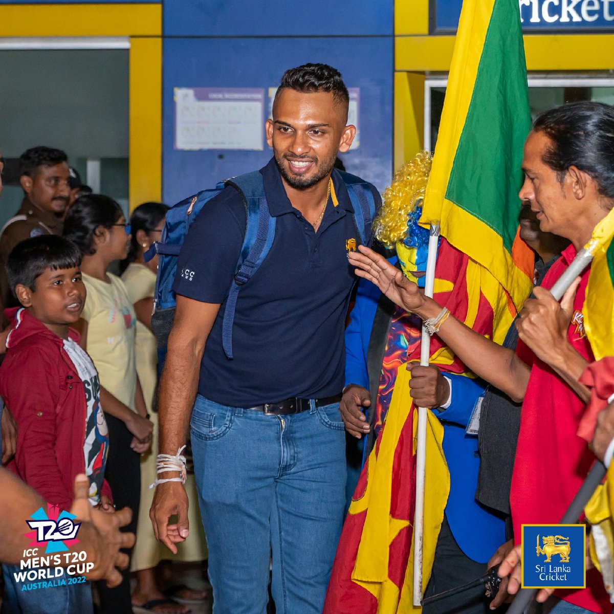 OfficialSLC's tweet photo. Australia, here we come! ✈️ 👊

The National T20I team departs for the ICC Men's #T20WorldCup 🏆

#RoaringForGlory https://t.co/iyOvtRQ5a8