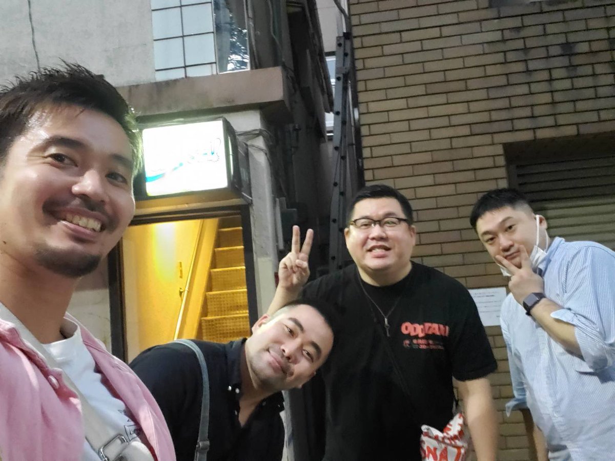 onettinfo's tweet photo. たくさんのお客様にお越しいただき、5時に無事終了いたしました！お越しの皆々様、誠にありがとうございました！個人的にはまた4年後ぐらいに開催したいなと思ってるのですが、元スタッフたち��はもっとペースアップしてと言われてます。どうなるか���とりあえず今日は楽しい気持ちのまま休みます😊 https://t.co/ry2RqkHGWQ