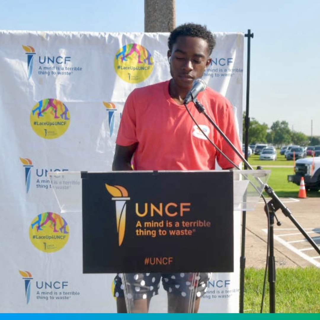 TotalEnergiesUS's tweet photo. Team @TotalEnergies made a difference while exercising at the 37th Annual @UNCF Walk for Education in Houston last month. 👟
The #UNCFHouston Walk for Education is a 5K event and a local initiative to raise funds to support #HBCU’s. 🙌
Awesome job! 👏 https://t.co/oH9T3qCla5