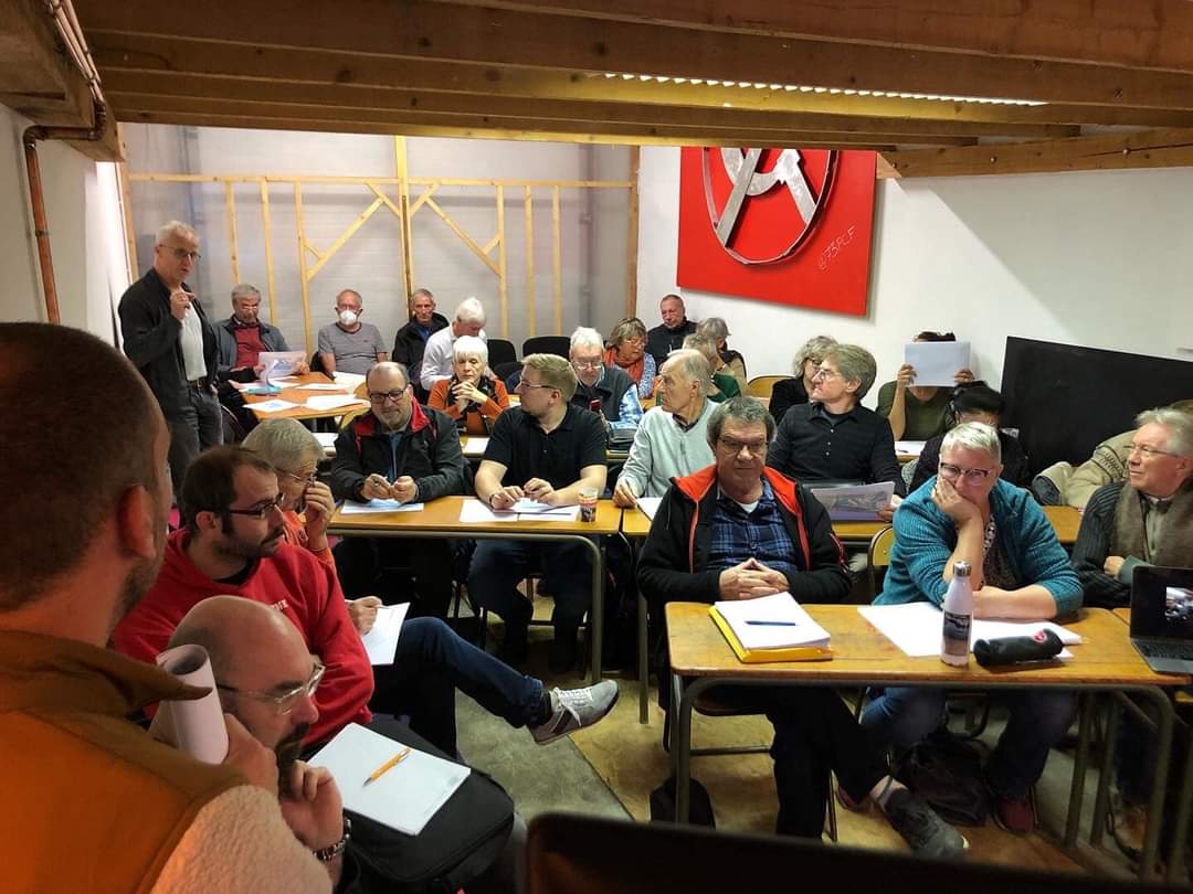 73PCF's tweet photo. Salle comble pour notre formation interne d'aujourd'hui sur la #Transalpine et son tronçon #LyonTurin.
Un projet nécessaire pour désengorger nos vallées des milliers de camions et permettre aux habitant-es d'avoir des transports publics digne de ce nom ! #Ecologie https://t.co/xSKBEGCjX0