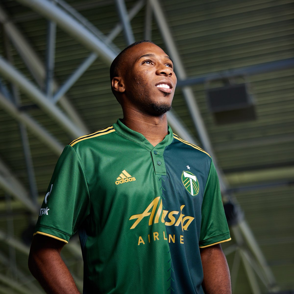 TimbersFC's tweet image. Rep the Rose City 🌹

RT this tweet for a chance to win a Timbers Primary Kit courtesy of @AlaskaAir. 

NoPurNec. 18+. Portland, OR only. Ends 10/05/22. Rules: bit.ly/3RxtILU