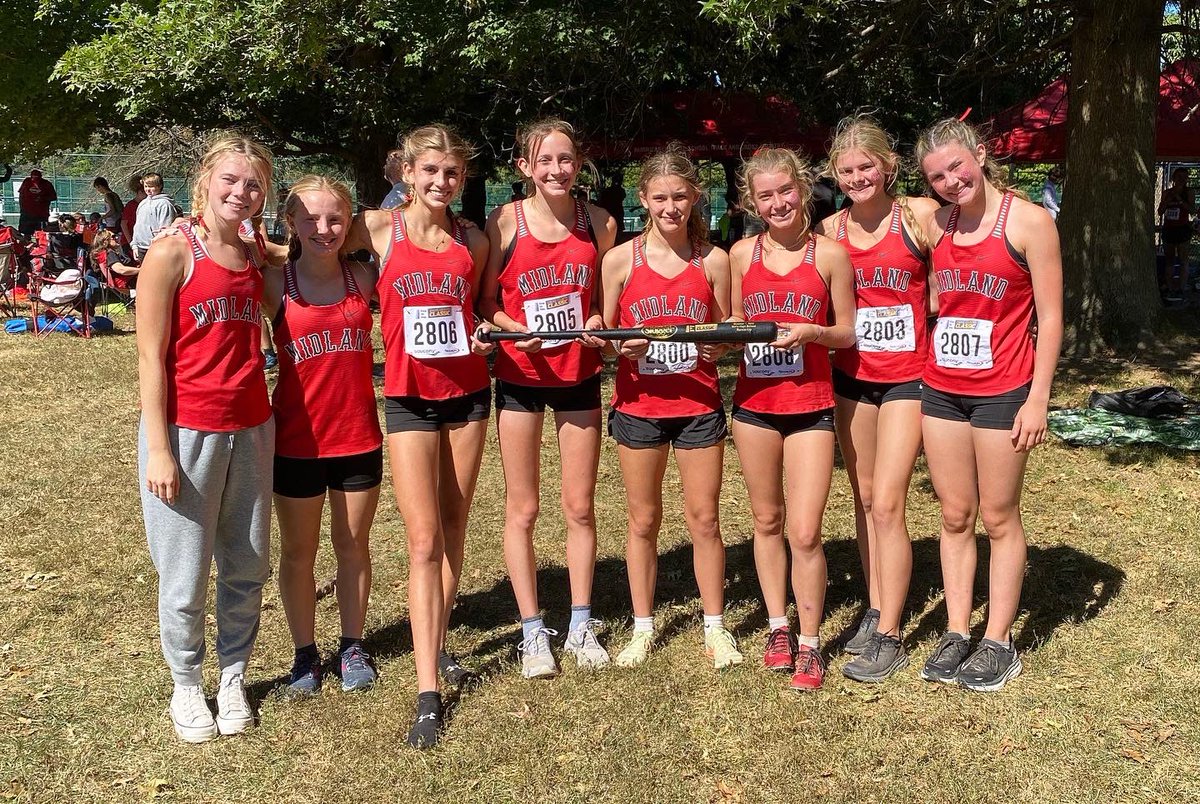 Midland_XCTF's tweet photo. Strong showings in Louisville!

Our girls left with a Louisville slugger after claiming 2nd place in a field of 66 teams. Our boys came in 9th out of 63 teams. 

#RiseAsOne | #TOGETHER https://t.co/SnKBP1kIvx