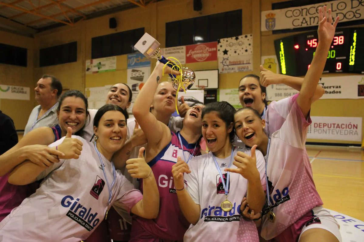 CBVilagarcia's tweet photo. C A M P E O N A S.
El senior femenino se hizo con el I Memorial Araceli Oubiña organizado por el @cxbcambados .
1° partido:
Xuven 33-35 Giraldo CB
2° partido:
Giraldo CB 33-17 Marín Peixe Galego
#ThePinks #alwaysdifferent https://t.co/phyyAEMQ2R