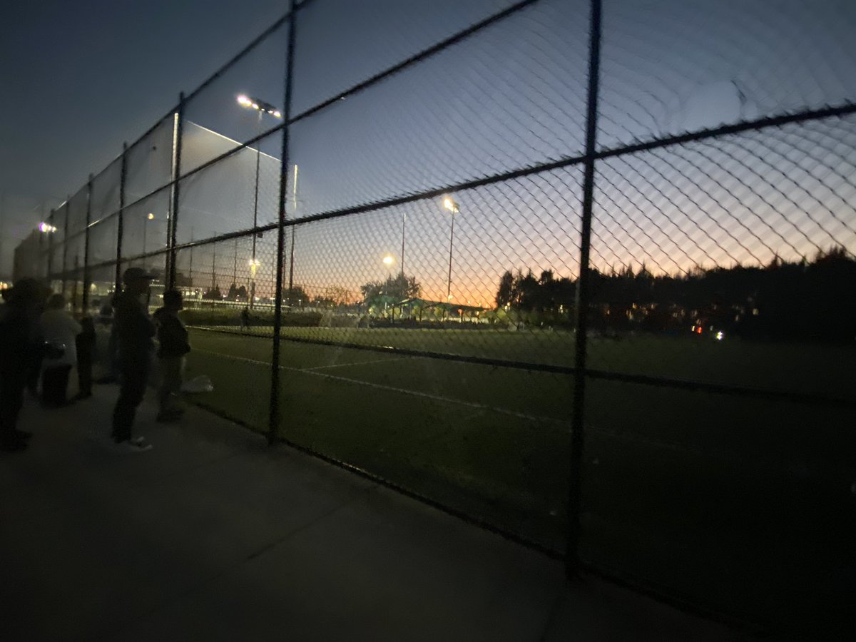 david_harel's tweet image. Hey @Richmond_BC , our kids deserve to play in the lights! Kids could barely see the ball by end of game, yet the rest of the track and baseball field were both lit. We need light to play soccer! #minorufield2needslightson @RmdUnitedSoccer