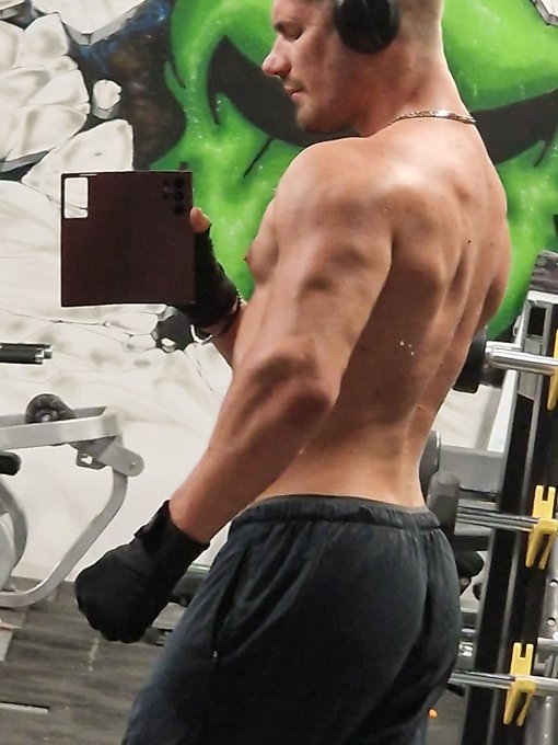 TRAINING https://t.co/6qUcKBvt2A<a href="/tag/nouvellephotodeprofil"class="tags"><span>#nouvellephotodeprofil</span></a>