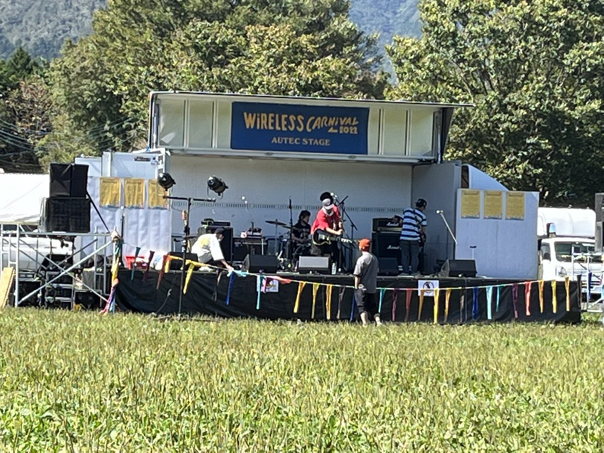 wanmasa_Hi_Low's tweet image. 楽しそうなお子様が最前で待機されてますw
#lastyouthcasually
#ゆーじさん
#WiRELESSCARNIVAL