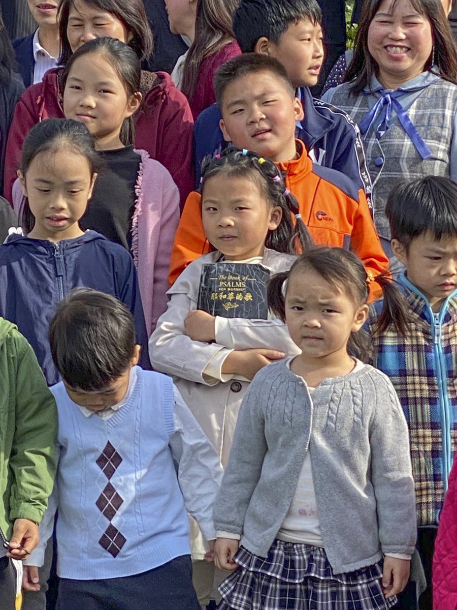 VOM_USA's tweet photo. Pray for staff members of Jordan River Learning Center, a Christian school in China. Ten were arrested from the school for "illegal business operations." Eight were released on bail while two have remained in prison since March 2021. https://t.co/rIKX2KT732