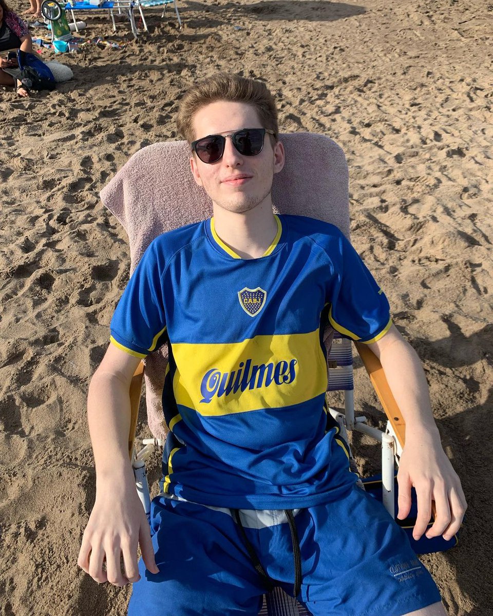 🚨 ATENCIÓN 🚨
Alberto Fernández declaró el día de mañana Feriado en duelo por el Ban a Davo