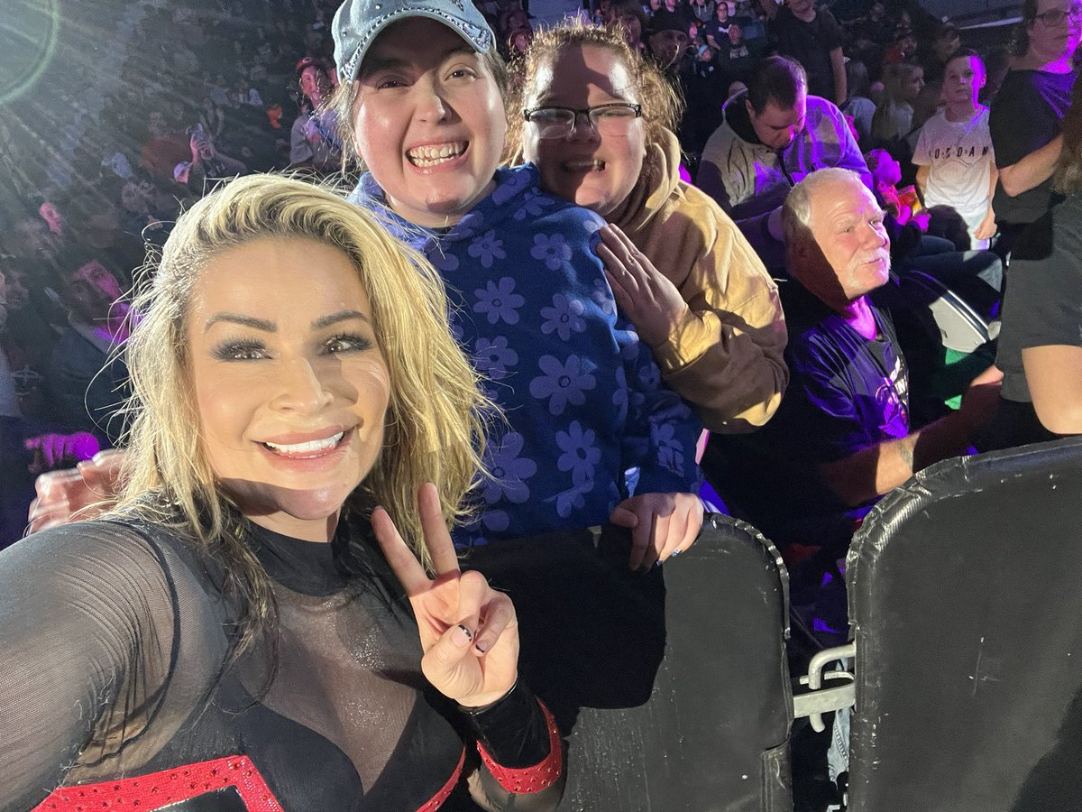 mara3718's tweet photo. @NatbyNature THANK YOU THANK YOU THANK YOU for making this girl so incredibly excited. You make wrestling fun and enjoyable for all!!! #WWERegina #wwe #dreamcometrue @WWE https://t.co/56gJbzqZep