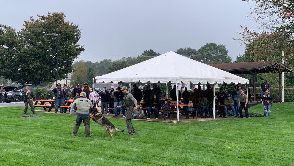 CHDofReading's tweet photo. The weather was in our favor & everyone came out to ride & support a great cause! Thanks everyone for participating!
#k9 #pigroast #chdofreading #harleydavidson #harleydavidsonpa #benefitride https://t.co/QrERAC0W74