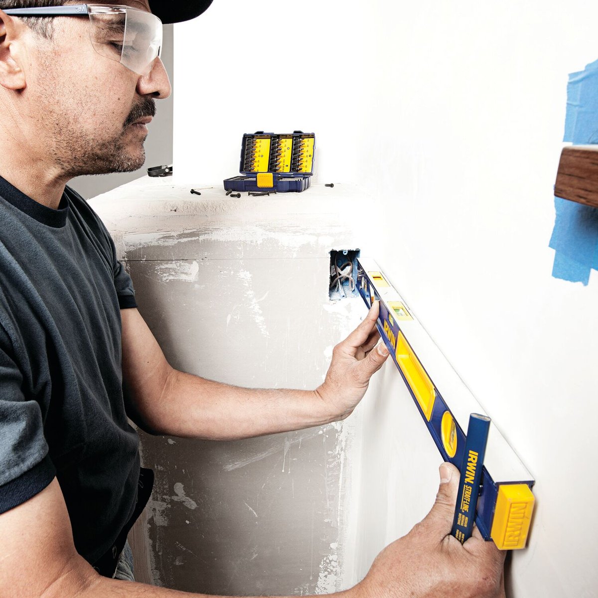 Perfect for an on-site or at-home project, our IRWIN® Box Beam #Level helps you get the job done right with increased durability &amp; efficiency. bit.ly/3fzN84g