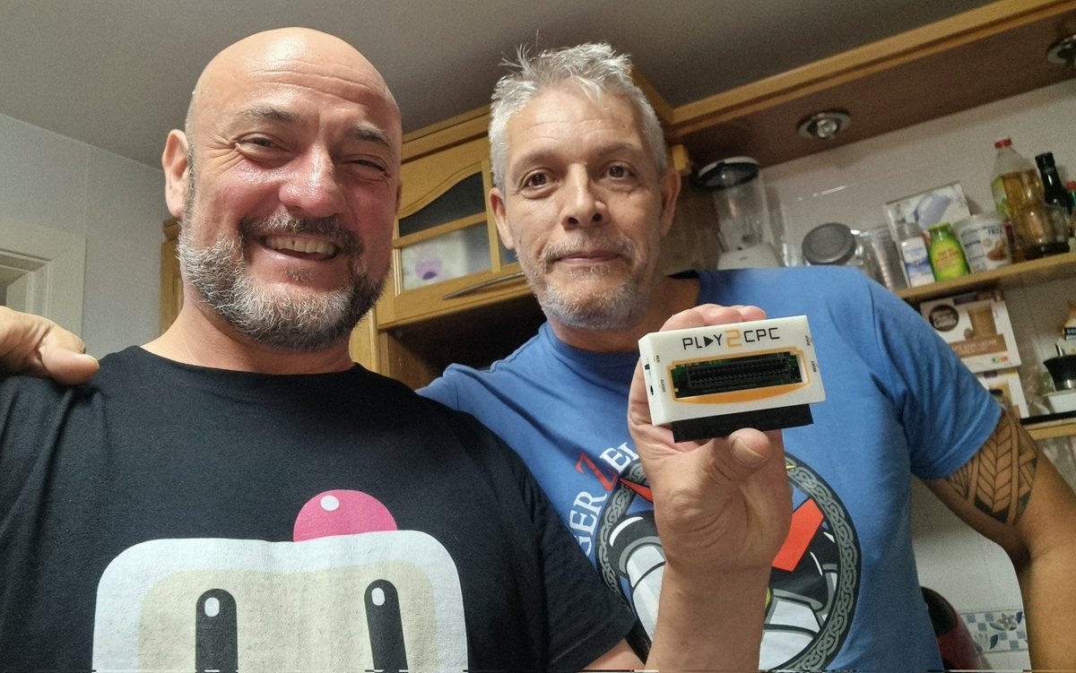 duroweek's tweet photo. #mestoykitando, hoy dia del Señor 1 de Octubre, comenzamos mes de la mejor forma, viendo a mi amigo @Imsai_REAM y además me trae una maravilla para mis #CPC, el #play2cpc de #abalore y #tot0 https://t.co/LQEHlPbfUB