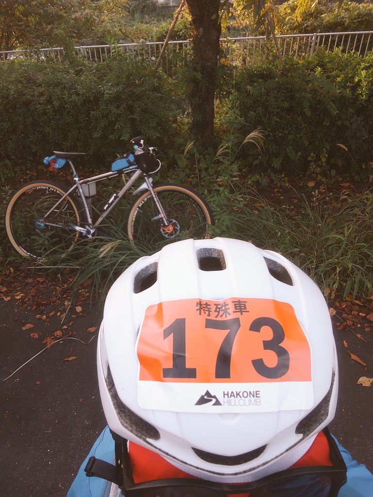 otk29erss's tweet photo. 当日受付終了。
3時間待機🥱
#箱根ヒルクライム #箱ヒル #シングルスピード #singlespeed #29erss #SSMTB #箱根ターンパイク https://t.co/37bYDvA622