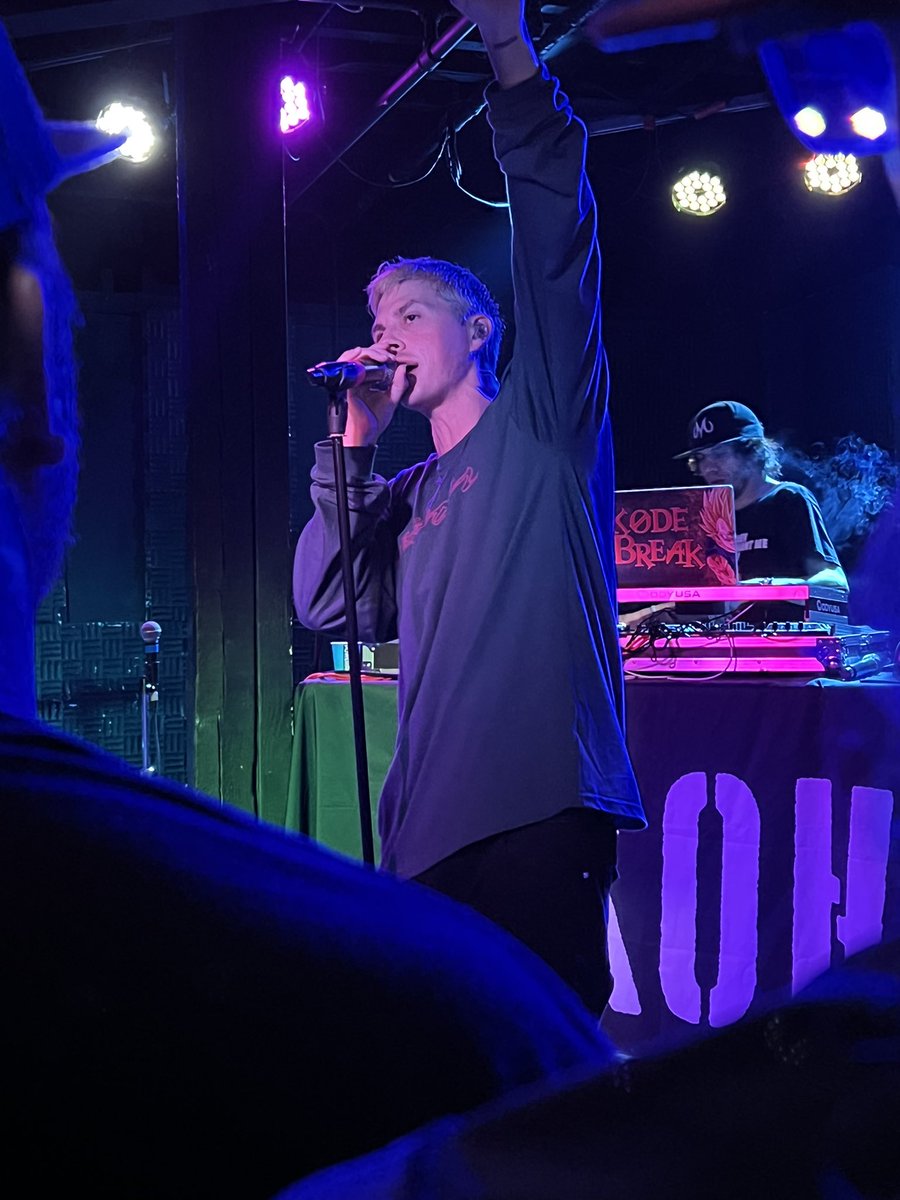 NfSeasoned's tweet photo. I was trying to keep my phone put away so I could fully enjoy the @ekohmusic show; managed to get a few good shots. Best show I’ve been to in awhile. https://t.co/YeuIYgLCrM