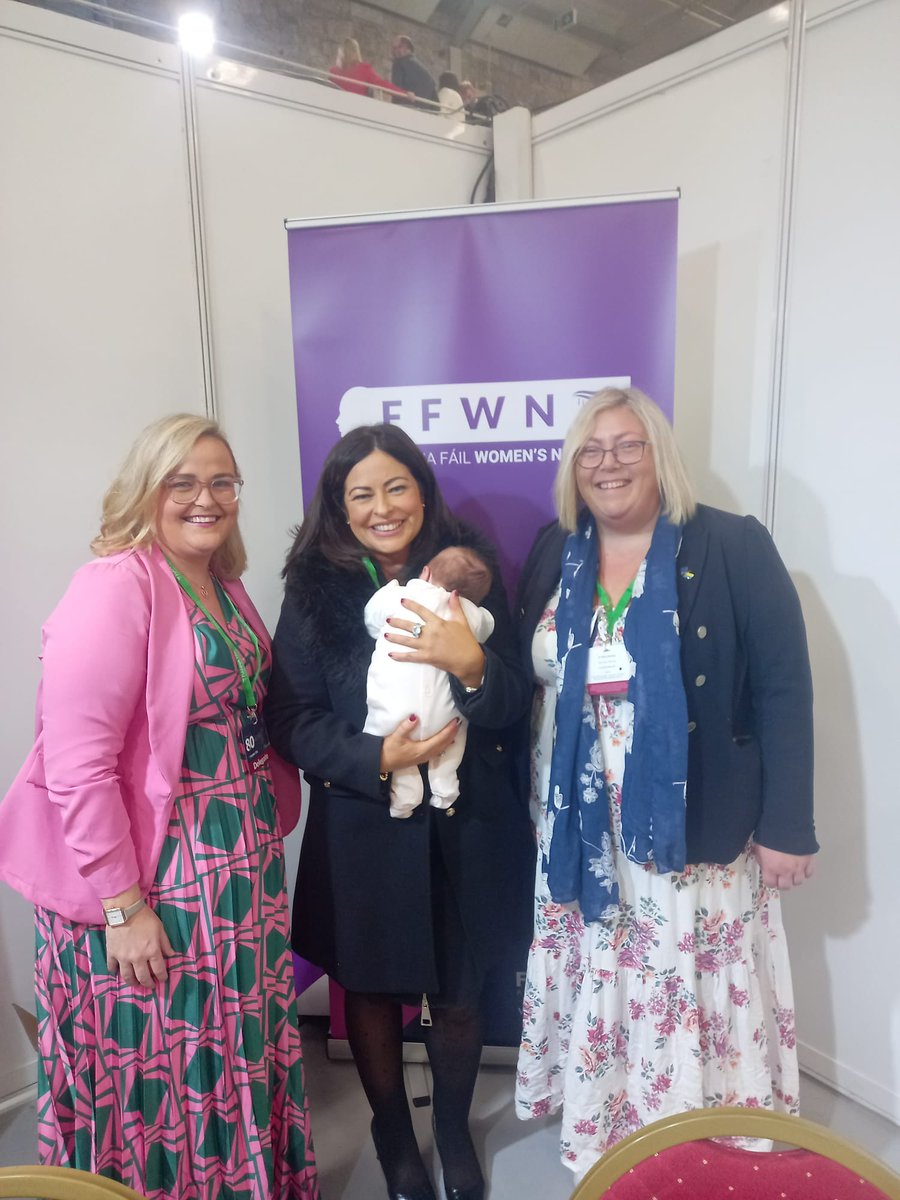 marsmmb's tweet photo. @sandramurphy999 @fiannafailparty @TheRDS @Raemmu @aoifemccooeyff Youngest member of the Fianna Fáil Women's Network! #ffnw #ffaf https://t.co/SlEpwoKpI0