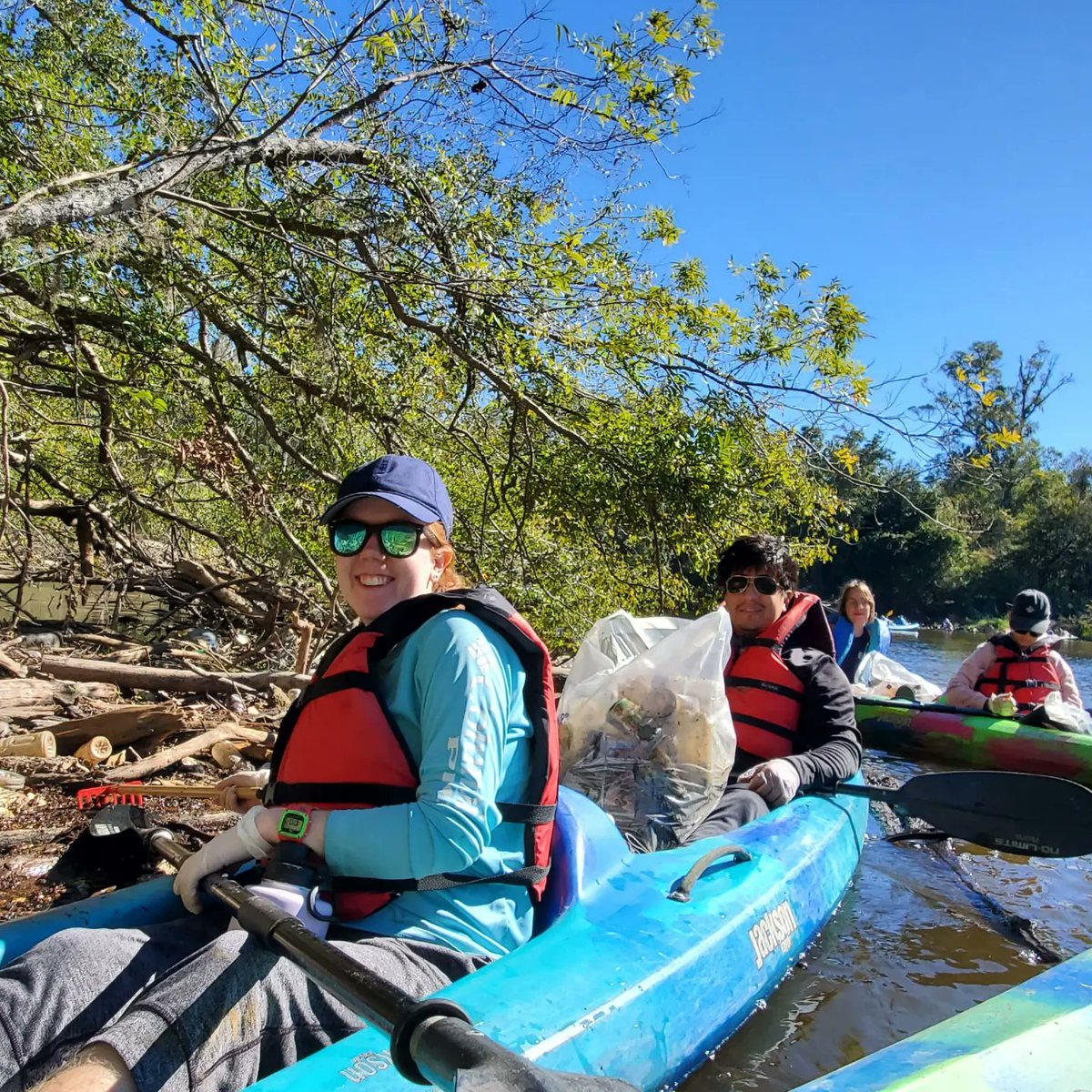 laspongehunters's tweet photo. Water is extremely low, so our collections are extremely high! We partnered with the Pearl River Clean Sweep to help with trash collection while sampling sponges! Looking forward to seeing many of you at the sponge conference! #spongeresearch #spongehunters https://t.co/acCeeZZw76