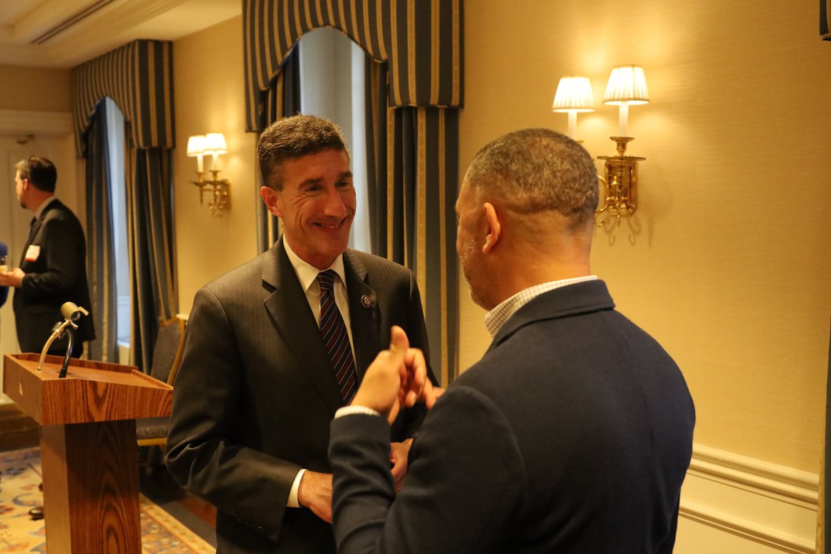 marker_yates's tweet photo. This week's TN Business Forum in Washington was a spark to great conversations among thought leaders from a variety of industries. Very informative. Thought-provoking. Engaging.
Special thanks to @RepDavidKustoff, @DesJarlaisTN04,  @RepChuck, and all in attendance   
@TVAnews https://t.co/lTgZbI0aHC