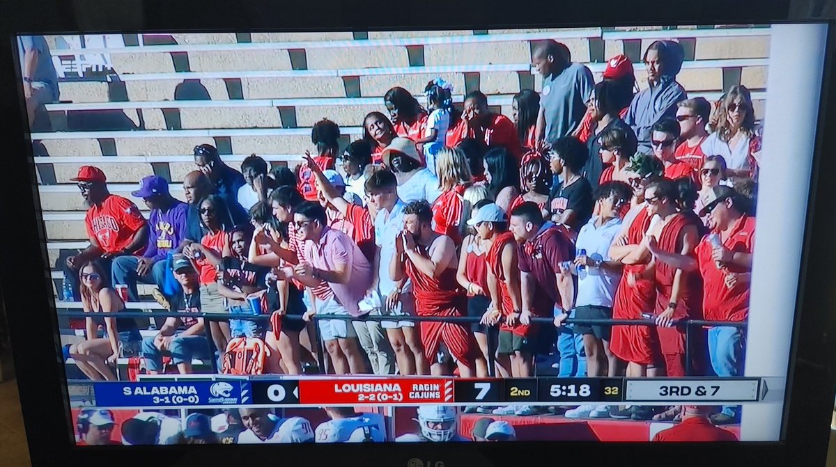 I bet the cajuns have more students in their library than in their student section right now.