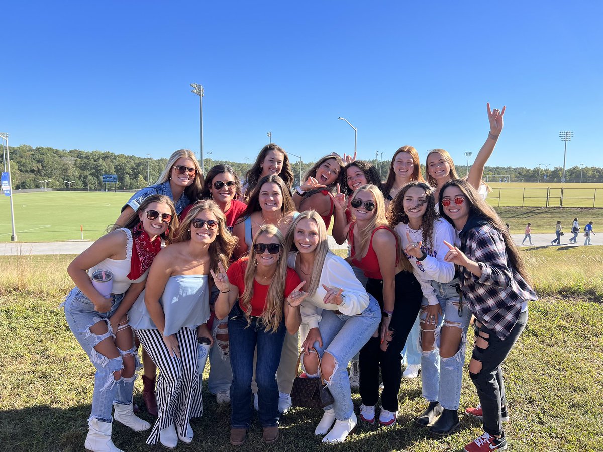 Happy homecoming! Go Wolves! 🥎🐺🏈 #1Pack1Purpose #WeRunTogether