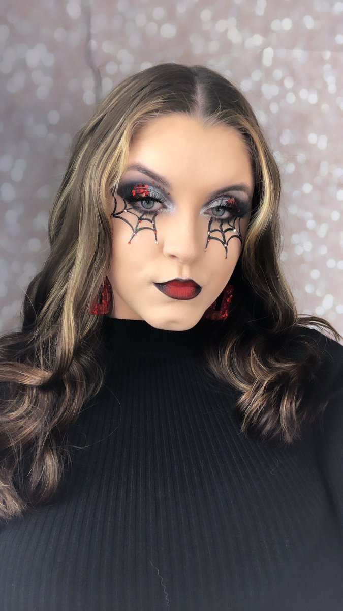 Happy October 1st🕷🕸❤️
Products- 
<a href="/CTilburyMakeup/">Charlotte Tilbury Beauty</a> -
•Airbrush Flawless Foundation
🕷
<a href="/elfcosmetics/">e.l.f. Cosmetics</a> -
•Hydrating Camo Concealer
🕸
<a href="/NYXCosmetics/">NYX Pro Makeup US</a> -
•Epic Ink Liner 
•”Kitten Heels” and “Alien” Liquid Suede Cream Lipstick
🕷
❤️