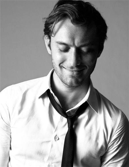 ⠀ 

                       𝖘𝖊𝖉𝖚𝖈𝖙𝖎𝖛𝖊 𝖘𝖚𝖓𝖉𝖆𝖞

⠀⠀