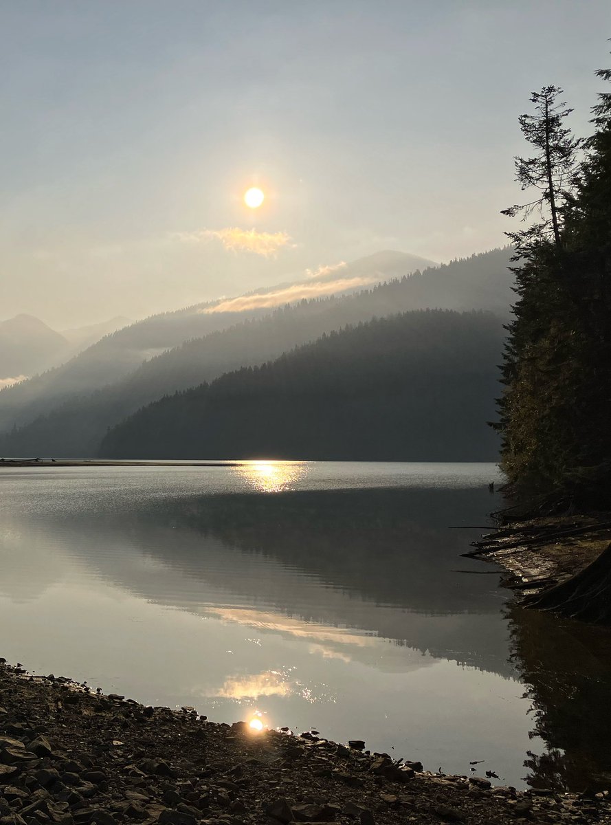 ConsumerDavid's tweet image. #sunrise Baker Lake, Washington yesterday.  #ThePhotohour