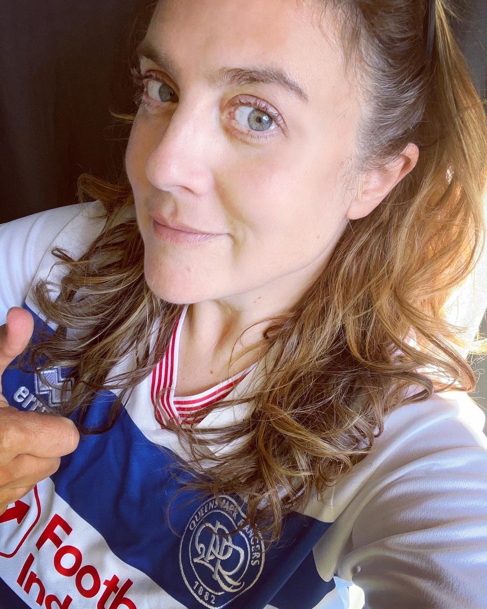 Noam25's tweet photo. Thank you so much @JimFrayling for delivering my (bought in February 2021) @officialqpr merch!!! I will now be proudly wearing my cap out and about in #LA only to face the inevitable taunts of “Qpwhoryou?” You’re a good friend #qpr #pblock #hoops ps. It was good to see you! https://t.co/h9ISq2SfoR