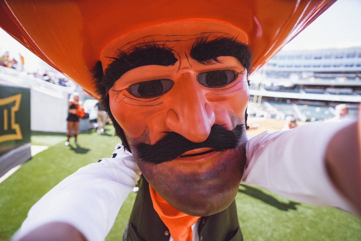 OSUAthletics's tweet photo. Catch these hands. 

#GoPokes | #okstate https://t.co/Jge9GyTbDE