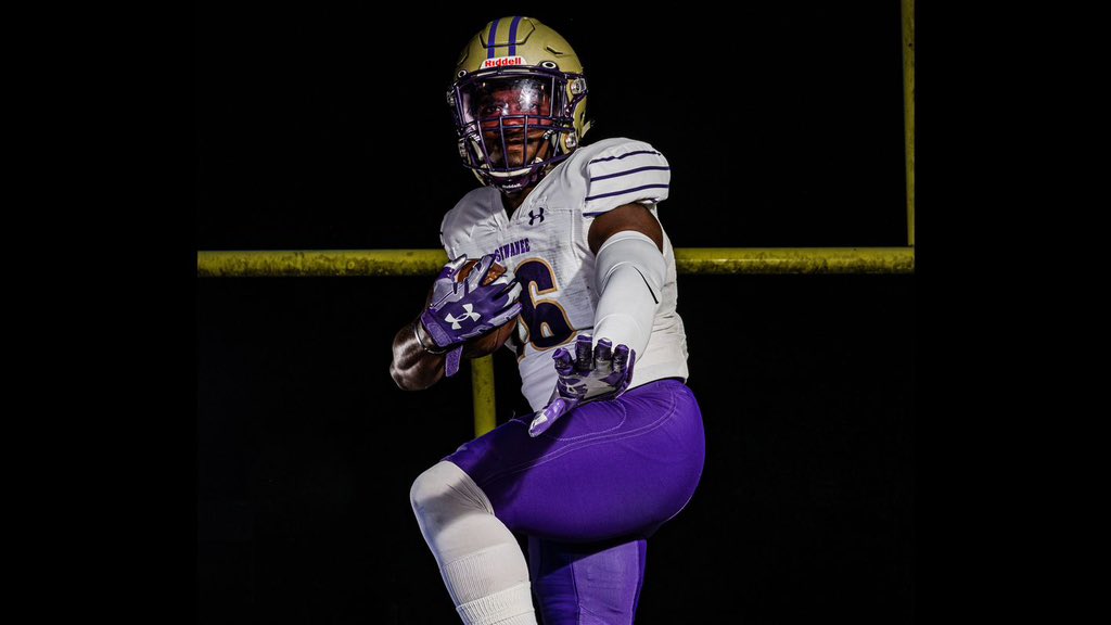 sydneymccorkle_'s tweet photo. Extremely excited to receive an offer from Sewanee!! @SewaneeFootball @YSR_CoachRundle @DanOrnerKicking @PDS_ChargersFB https://t.co/suk7HGVp5a